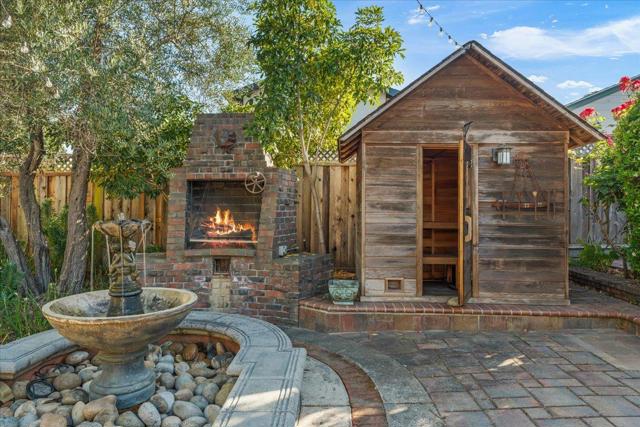 503 Van Ness Avenue, Santa Cruz CA: https://media.crmls.org/mediaz/2ba75982-53e9-472a-a7a8-192ca86f46b2.jpg