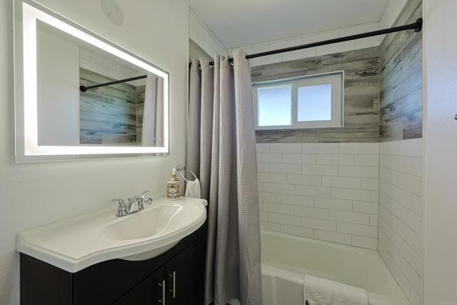 Detail Gallery Image 22 of 26 For 2437 D St, National City,  CA 91950 - 3 Beds | 2 Baths