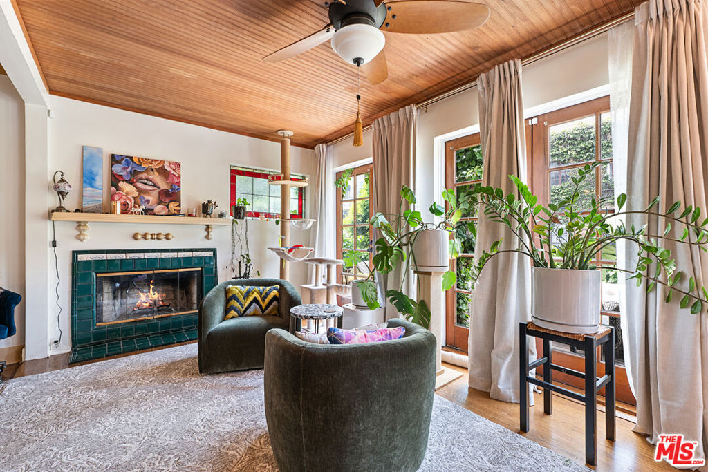 24 Westminster Avenue #1