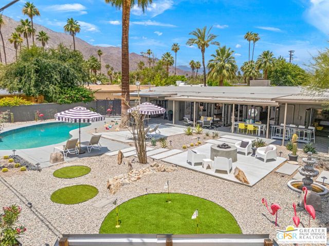 1251 E San Lorenzo Road, Palm Springs CA: https://media.crmls.org/mediaz/2baa2616-93ed-44b3-a13e-9bc2aa127cc5.jpg