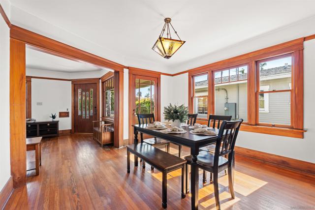 4194 Stephens, San Diego CA: https://media.crmls.org/mediaz/2baa7a99-48b5-4383-806c-ecef3b5335a3.jpg