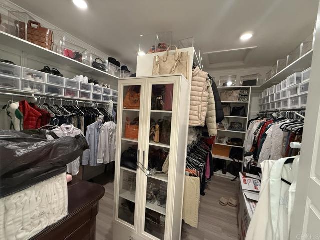 His and Hers Walk-in Closet