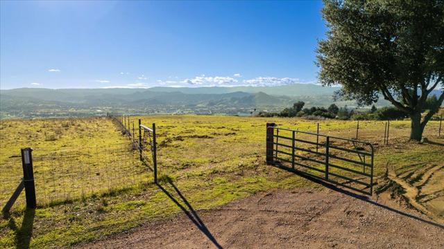 0 Oak Canyon Dr, Morgan Hill CA: https://media.crmls.org/mediaz/2bab07de-92b5-462f-b8ae-5433b4f7589b.jpg