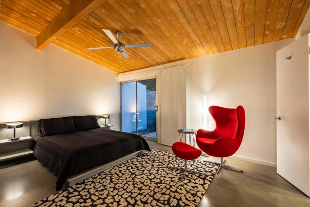 438 E Racquet Club Road, Palm Springs, CA 92262