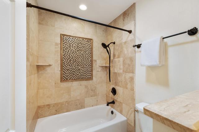 28551 Meadow Glen Way W, Escondido CA: https://media.crmls.org/mediaz/2bab2e32-488a-46b8-a866-319e99f92d48.jpg