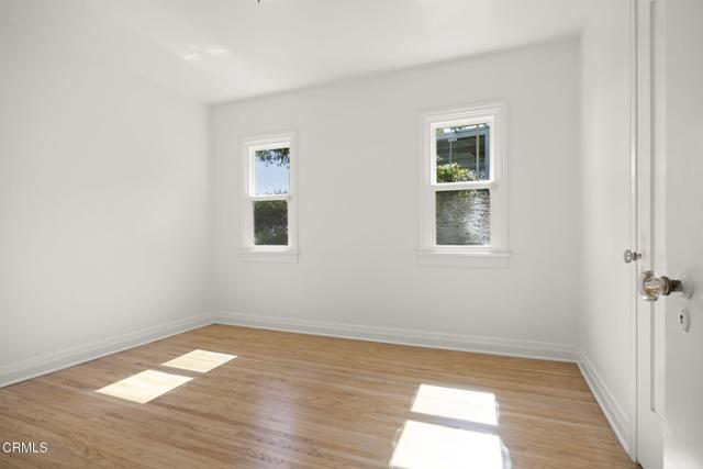 2371 Foster Avenue, Ventura CA: https://media.crmls.org/mediaz/2bab947e-be8d-48a0-bd00-4a63b2627cec.jpg