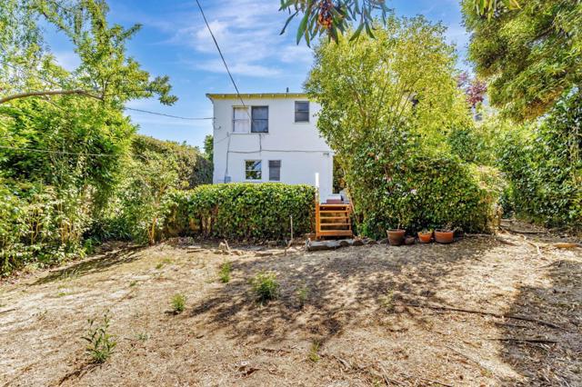 382 El Paseo, Millbrae CA: https://media.crmls.org/mediaz/2bac17d5-984e-4df4-9e03-4d20c0dc72b6.jpg
