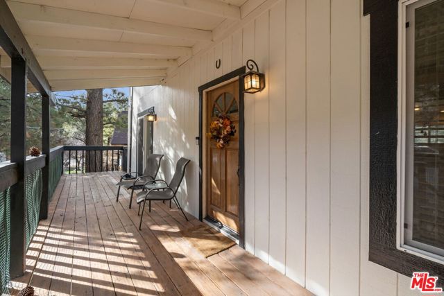 1037 H Lane, Big Bear City CA: https://media.crmls.org/mediaz/2bacf8cf-6d77-4abf-b297-ae7dfadf4d8d.jpg