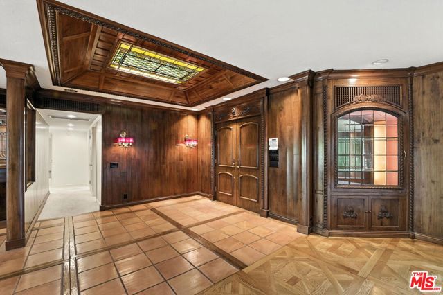 Drew Fenton | 16560 Park Lane Circle Los Angeles CA | MLS: 7286867
