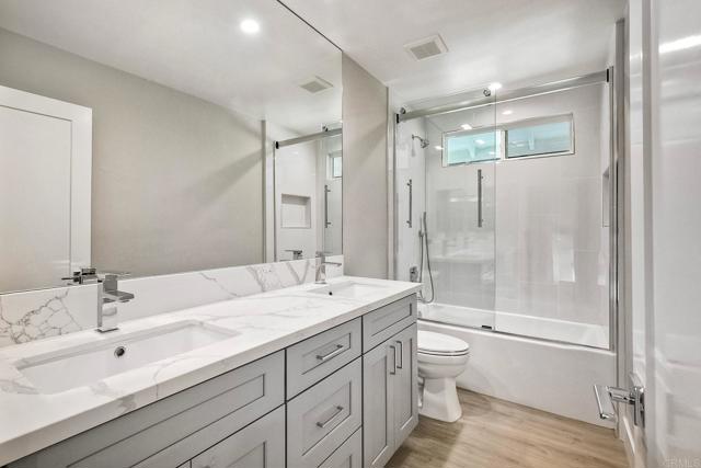 10265 Aviary Drive, San Diego CA: https://media.crmls.org/mediaz/2bae0c5a-329a-47fd-8cc1-c2abece70da7.jpg