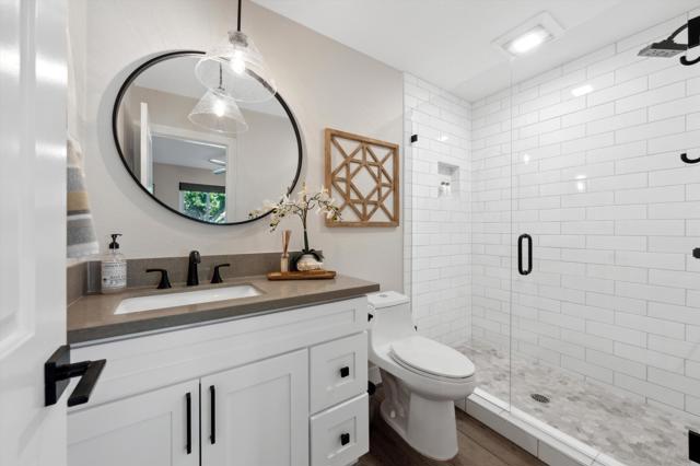 Image 30 of 38 For 72915 Amber Street