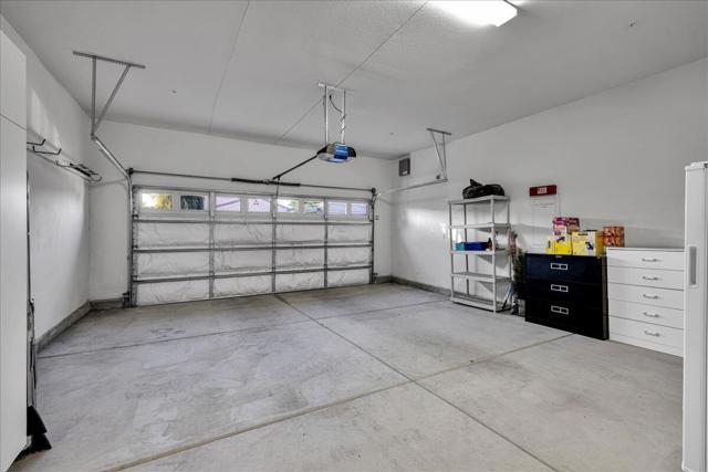 39048 Camino Orquesta, Indio CA: https://media.crmls.org/mediaz/2bae3111-2542-4e34-be5f-b62183a73f69.jpg