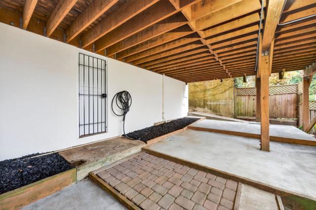 72 Cresta Vista Drive, San Francisco CA: https://media.crmls.org/mediaz/2bae6ef2-eb95-42f3-8247-30a04b6d1219.jpg