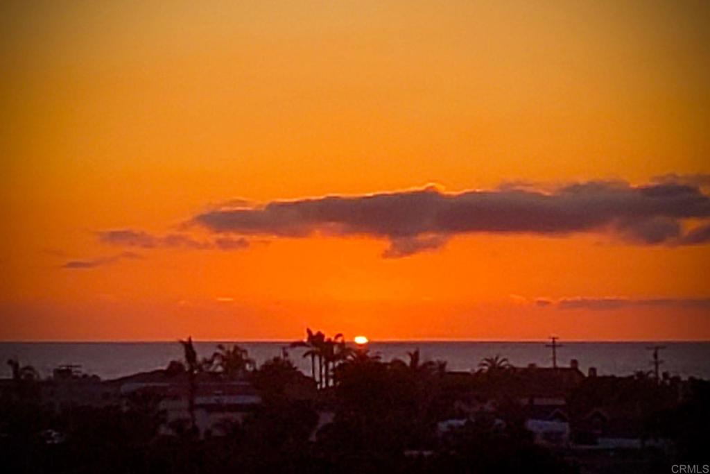 https://media.crmls.org/mediaz/2baf3d69-7ccc-4896-a020-67e408329e0c.jpg?preset=X-Large