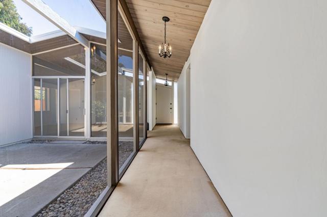 106 Eliza Court, Foster City CA: https://media.crmls.org/mediaz/2baf4eb6-f0e7-419b-923a-cf75d926294d.jpg