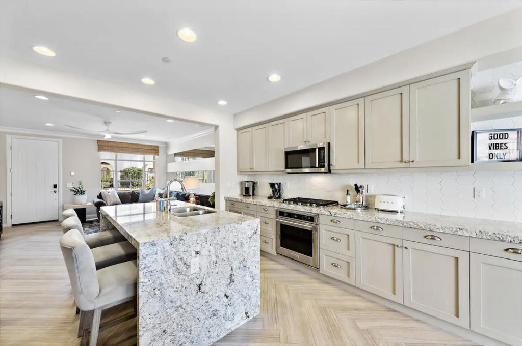 MLS #219132378DA image #3