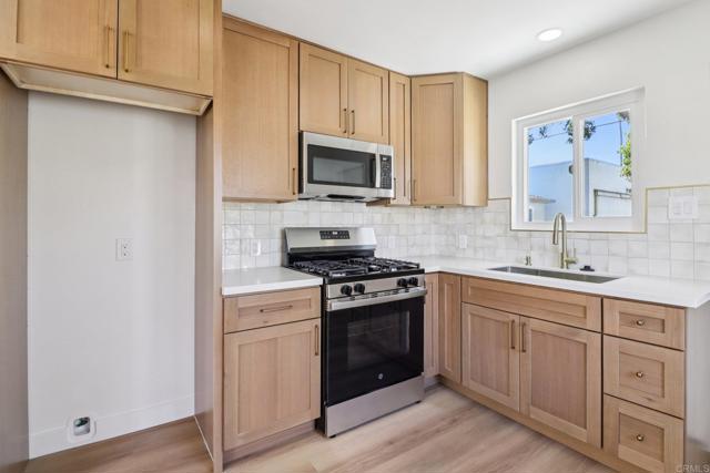 Detail Gallery Image 25 of 60 For 1909 11 S Freeman St, Oceanside,  CA 92054 - 4 Beds | 2 Baths