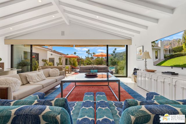 Image 27 of 57 For 311 Via Sol  