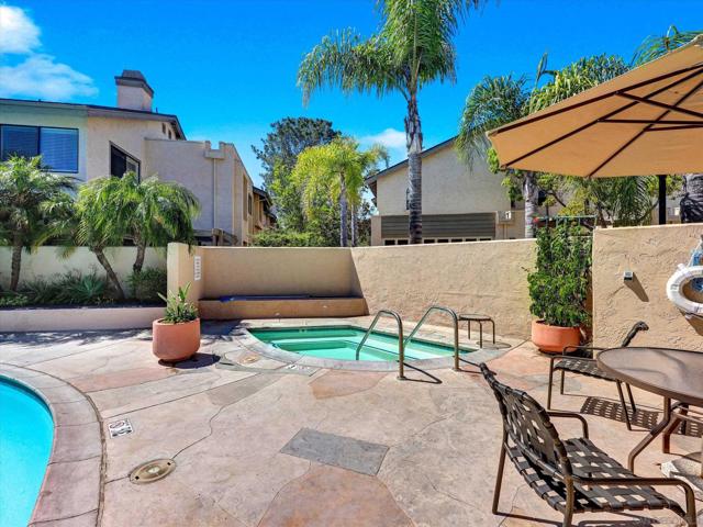 8995 Via Andar, San Diego CA: https://media.crmls.org/mediaz/2bb2da36-afcf-4a16-b442-58279f07c9bb.jpg