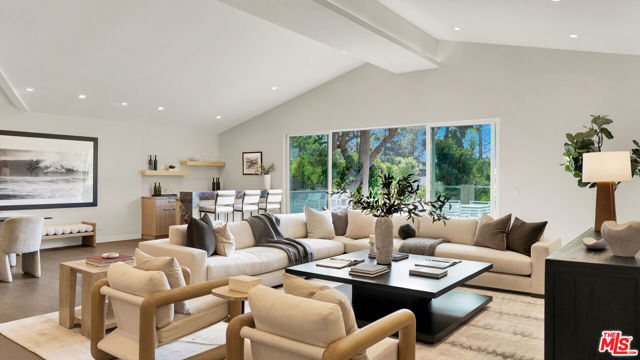 Drew Fenton | 11601 Bellagio Road Los Angeles CA | MLS: 7559870