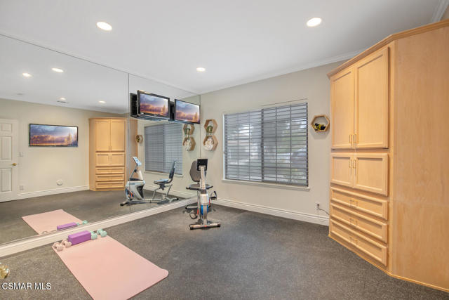 790 Spring Canyon Place, Thousand Oaks CA: https://media.crmls.org/mediaz/2bb3c4ab-509d-4561-be78-e09bd5c2e6fc.jpg