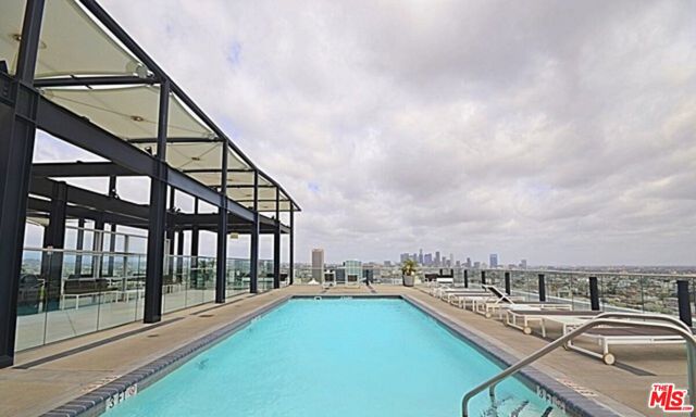 3810 Wilshire Boulevard, Los Angeles CA: https://media.crmls.org/mediaz/2bb4b087-e740-4af2-b297-348318002cca.jpg