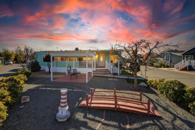 Detail Gallery Image 2 of 67 For 200 N El Camino Real #410,  Oceanside,  CA 92058 - 2 Beds | 2 Baths