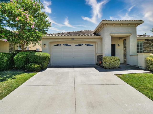 335 Suez Canal Lane, Sacramento CA: https://media.crmls.org/mediaz/2bb56198-452d-4200-b070-278515143c5f.jpg