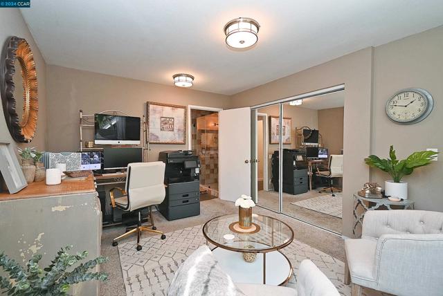 Image 23 of 48 For 4416 Reinhardt Dr