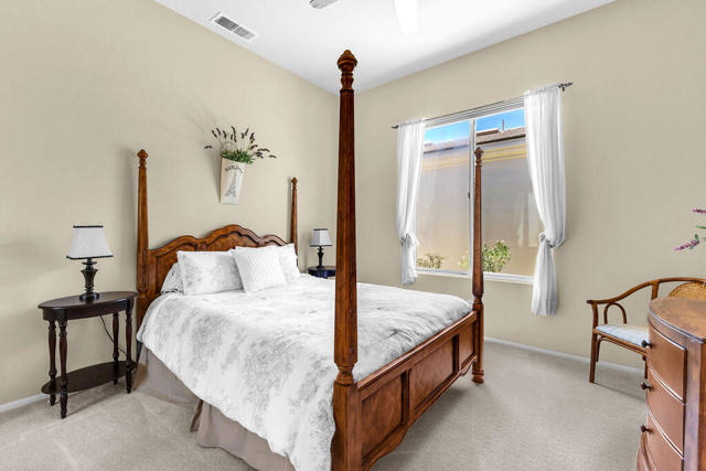 78079 Calle Norte, La Quinta CA: https://media.crmls.org/mediaz/2bb5f26f-79c2-4645-b33c-a5ca9077b580.jpg