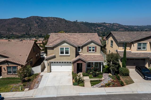 35788 Bay Morgan Lane, Fallbrook CA: https://media.crmls.org/mediaz/2bb6d4d6-b1c0-4422-810e-07ae309bcc89.jpg