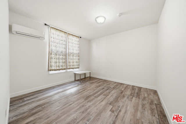 1147 S Westlake Avenue, Los Angeles CA: https://media.crmls.org/mediaz/2bb7e5fd-1c67-4643-8b3f-25f637d8d9f3.jpg