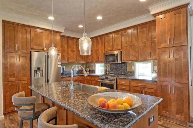 278 Summer Circle, Morgan Hill CA: https://media.crmls.org/mediaz/2bb7e772-4b6c-4a45-b0d1-d4c490a6b555.jpg