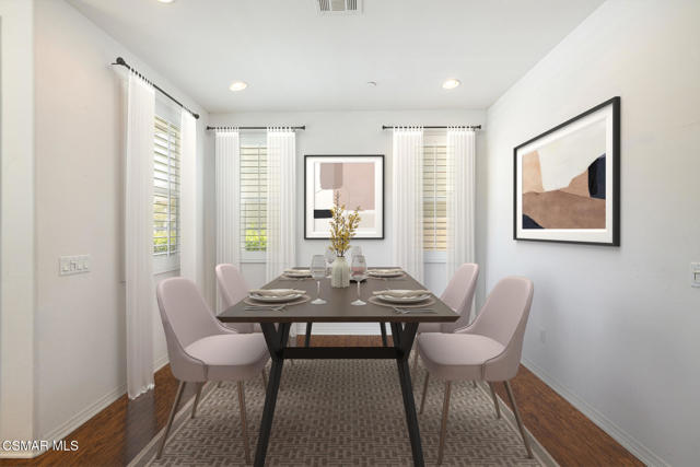3104 Lisbon Lane, Oxnard CA: https://media.crmls.org/mediaz/2bb841d0-410f-425e-8e60-60cbf785995c.jpg