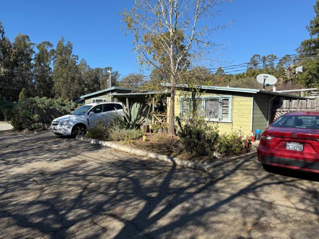 3460 Maplethorpe Lane, Soquel CA: https://media.crmls.org/mediaz/2bb84cff-0ce6-478e-8c3c-e838711ea924.jpg
