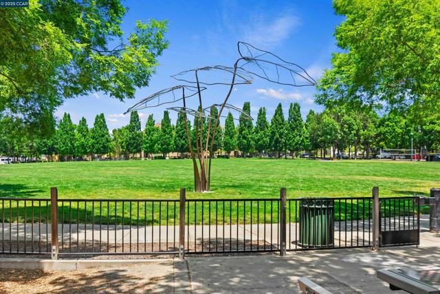 3240 Maguire Way, Dublin CA: https://media.crmls.org/mediaz/2bb8c849-0d0d-4ab1-94ec-c664d58cd799.jpg