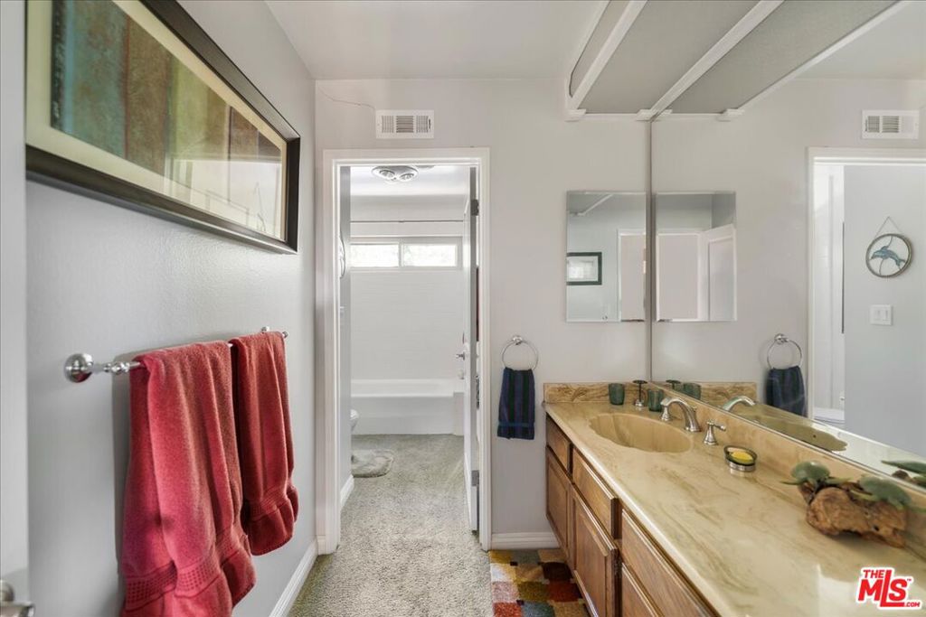 MLS #25577997 img 24