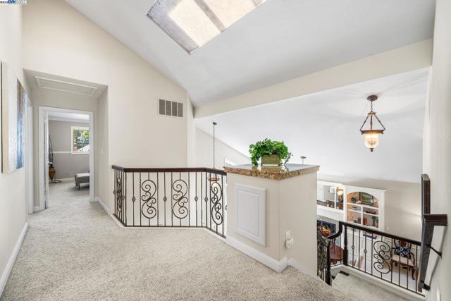 639 Canyon Crest Rd East, San Ramon CA: https://media.crmls.org/mediaz/2bbaf1f9-71d4-48ee-b704-a806d8417b15.jpg