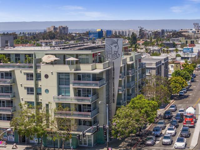 3812 Park Blvd, San Diego CA: https://media.crmls.org/mediaz/2bbbefba-ac1f-47fb-8a7f-38be8fea4012.jpg