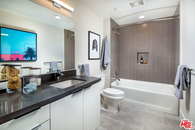 Virtually staged model home ph