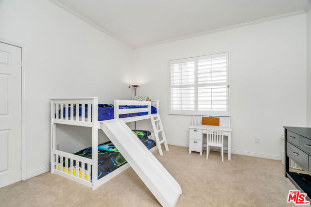 5734 Celedon, Playa Vista CA: https://media.crmls.org/mediaz/2bbc5c88-a010-459a-8532-9d3152a1f248.jpg