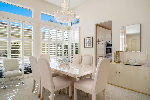 75315 Saint Andrews Court, Indian Wells CA: https://media.crmls.org/mediaz/2bbcc3ca-bdcb-4198-8283-a978e6aa536c.jpg