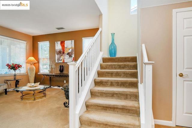 4746 Mammouth Lane, Oakley CA: https://media.crmls.org/mediaz/2bbd3e73-e229-4bf2-b18b-747d5331cc28.jpg