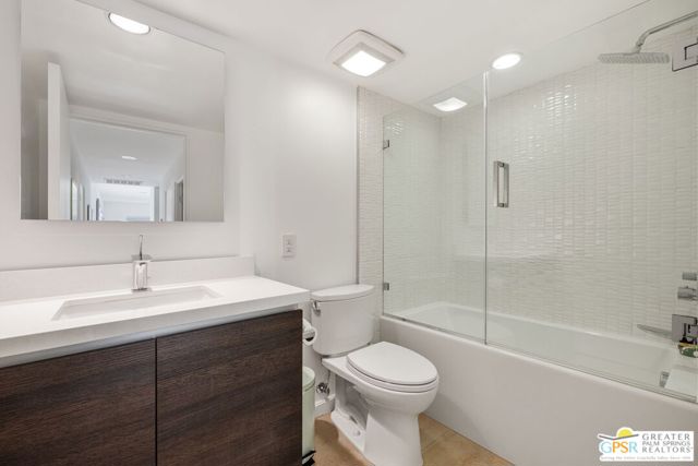 1065 Dane Drive, Palm Springs CA: https://media.crmls.org/mediaz/2bbdd478-b977-4e83-b7d5-2d80912a05e0.jpg