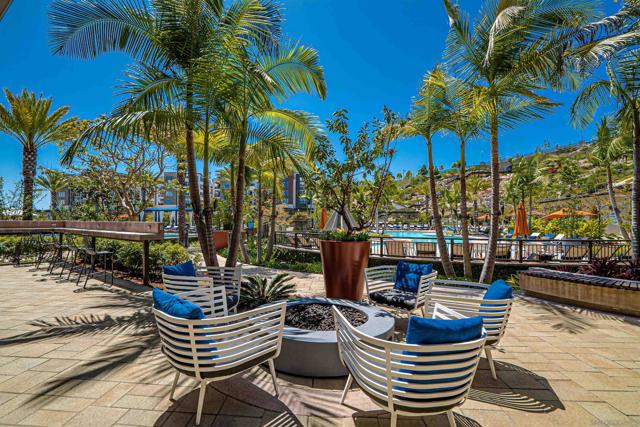 2335 Aperture Circle, San Diego CA: https://media.crmls.org/mediaz/2bbdd939-b5c8-4626-be70-45731e99a204.jpg