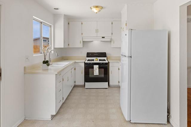 1609 Soto Street, Seaside CA: https://media.crmls.org/mediaz/2bbde7b3-a295-4e5e-a943-cb00dd3c8305.jpg