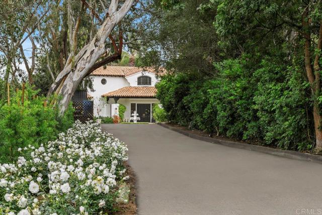 Detail Gallery Image 15 of 17 For 5445 Calzada Del Bosque, Rancho Santa Fe,  CA 92067 - 6 Beds | 4/1 Baths