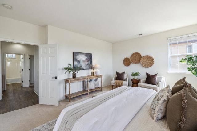 4276 Bay Crest Circle, Seaside CA: https://media.crmls.org/mediaz/2bbee01a-e156-4585-baa4-d10d0a7535ca.jpg