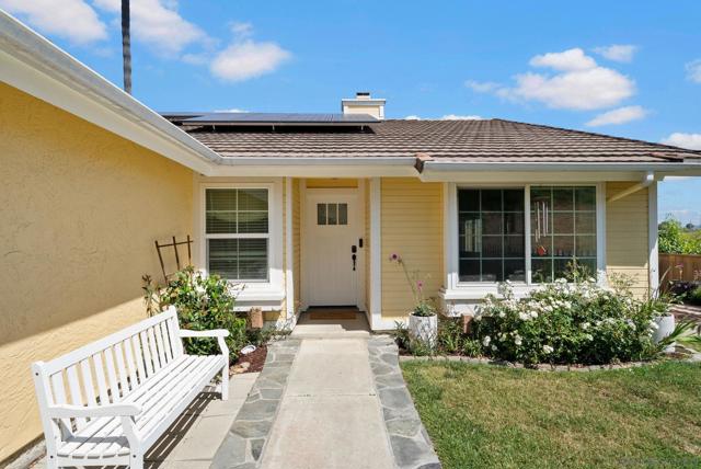 3410 Tonopah St, Oceanside CA: https://media.crmls.org/mediaz/2bc037a8-8469-46fe-8c7c-814e22e2d6bd.jpg