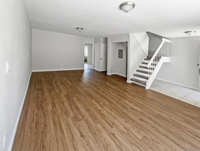 11476 Matinal Cir, San Diego CA: https://media.crmls.org/mediaz/2bc18643-1031-4a55-ae91-6bfe3786e131.jpg